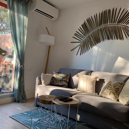 Jade - Appartement Climatise Vue Et Acces Mer Prive لا سين سور مير المظهر الخارجي الصورة